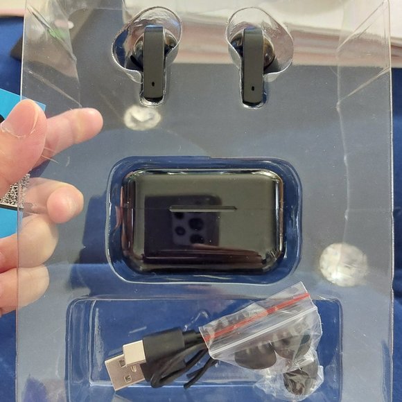 iLive Wireless Noise-Cancel Earbuds BLACK - Picture 4 of 4